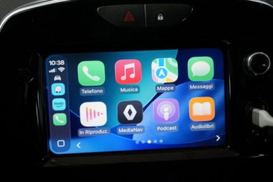 Renault Clio dCi 8V 75 CV 5 porte Moschino Life (7)