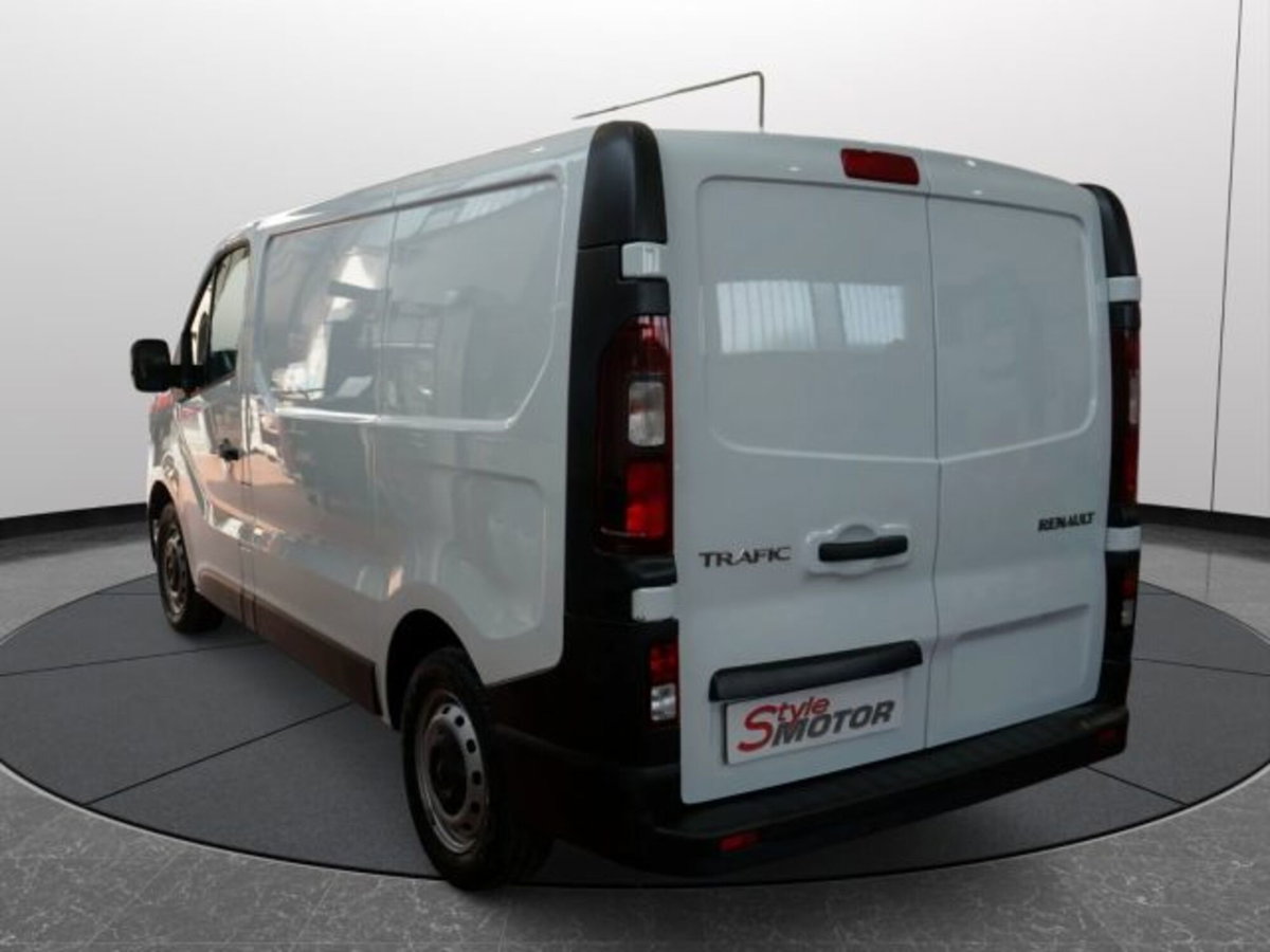 Renault Trafic Furgone van T27 2.0 blue dci 110cv L1H1 (14)