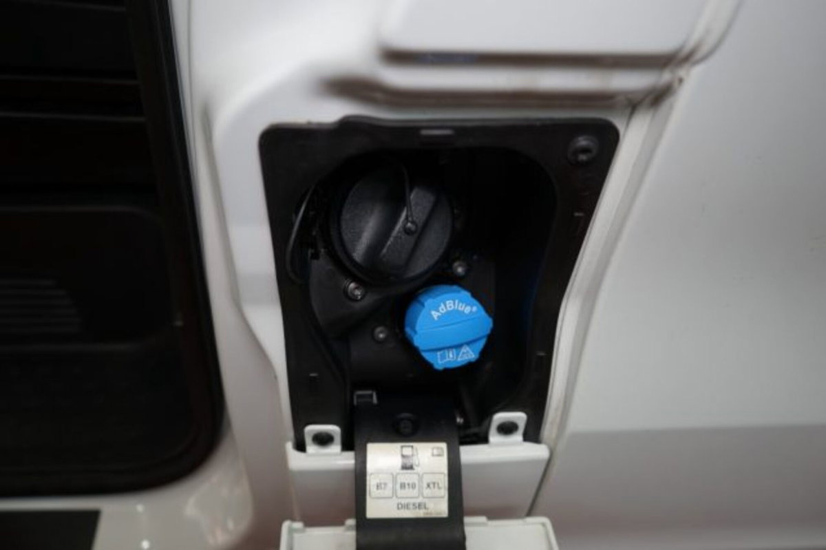 Renault Trafic Furgone van T27 2.0 blue dci 110cv L1H1 (16)