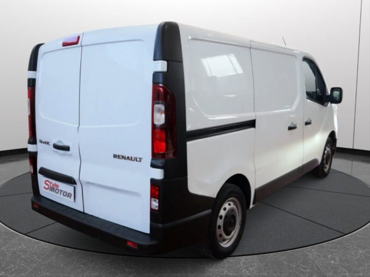 Renault Trafic Furgone van T27 2.0 blue dci 110cv L1H1 (17)