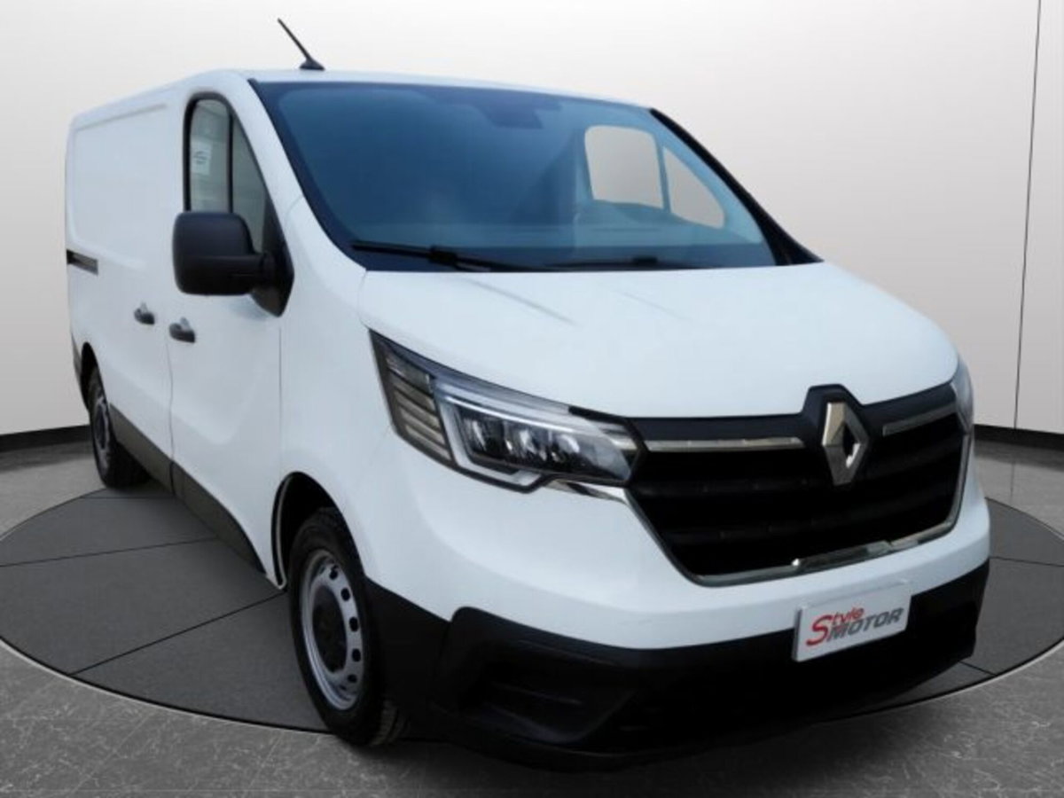 Renault Trafic Furgone van T27 2.0 blue dci 110cv L1H1 (2)