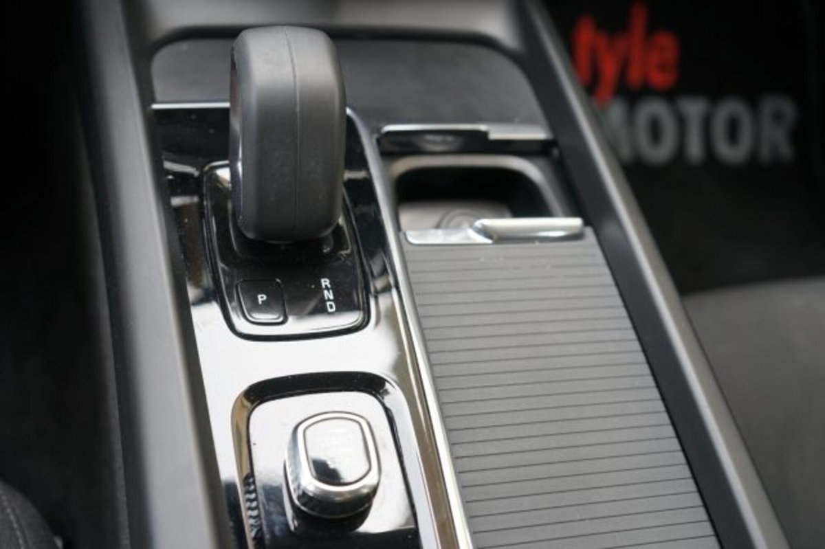 Volvo XC60 B4 (d) AWD automatico Core N1 (13)