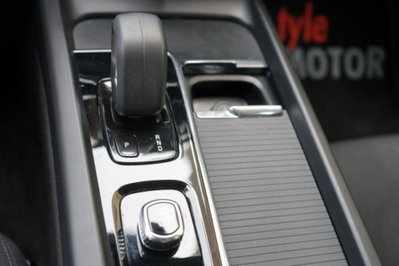 Volvo XC60 B4 (d) AWD automatico Core N1 (13)