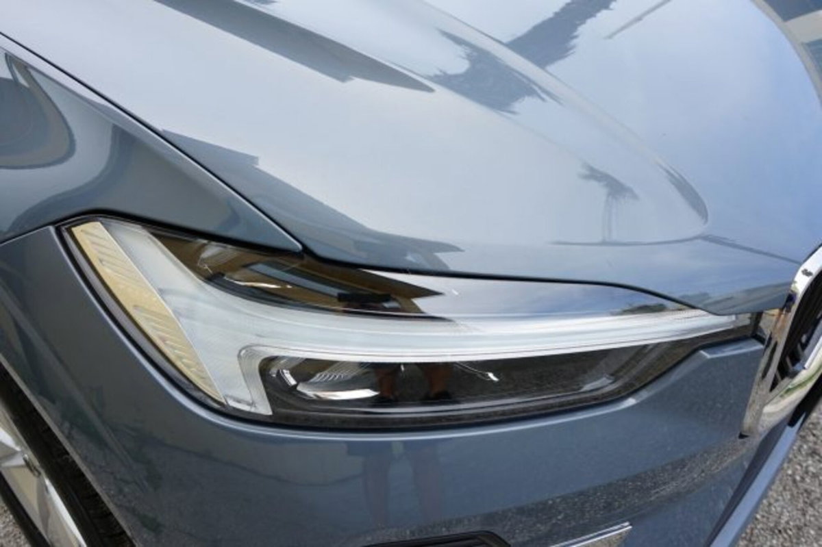 Volvo XC60 B4 (d) AWD automatico Core N1 (19)