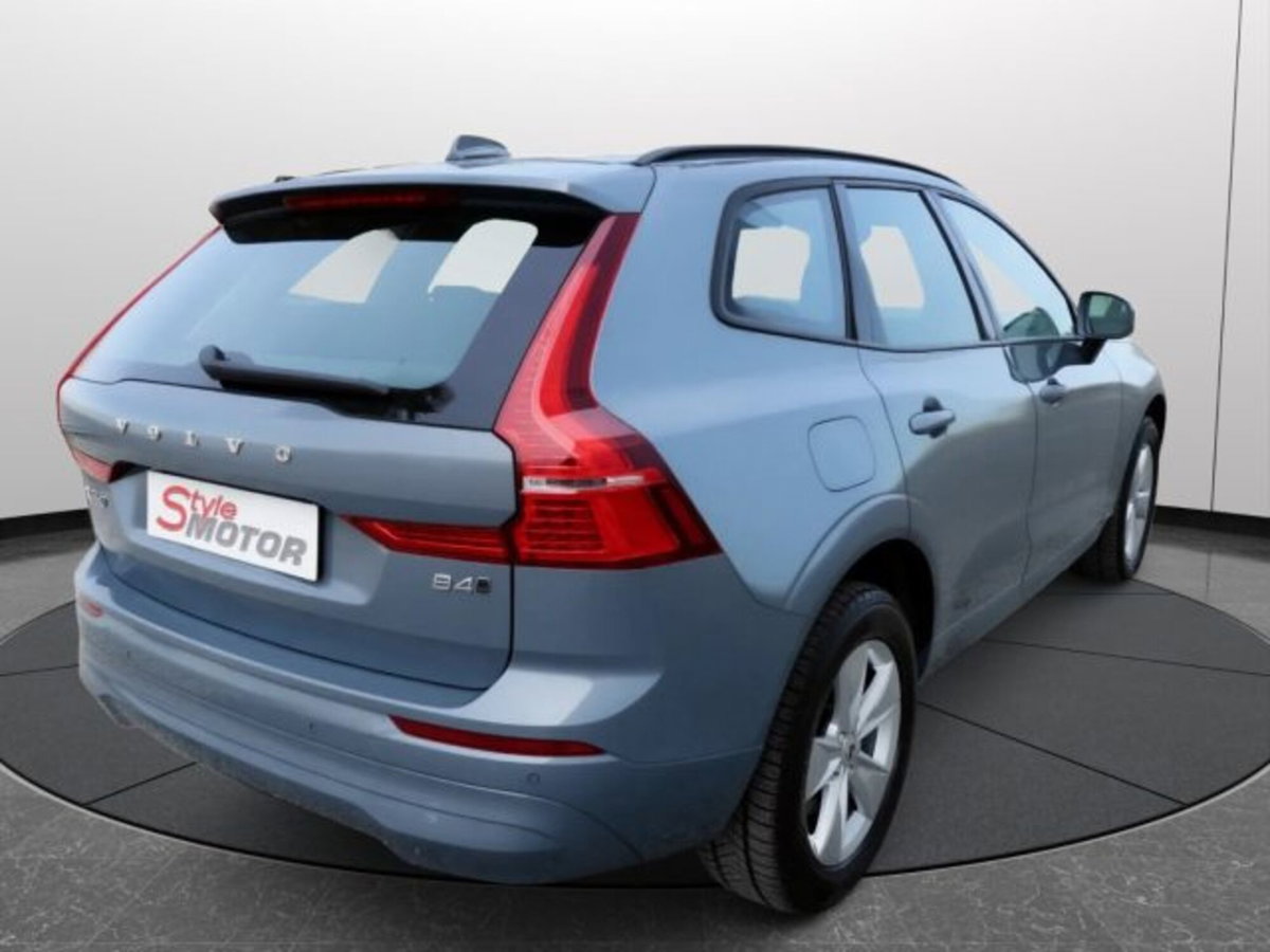 Volvo XC60 B4 (d) AWD automatico Core N1 (3)