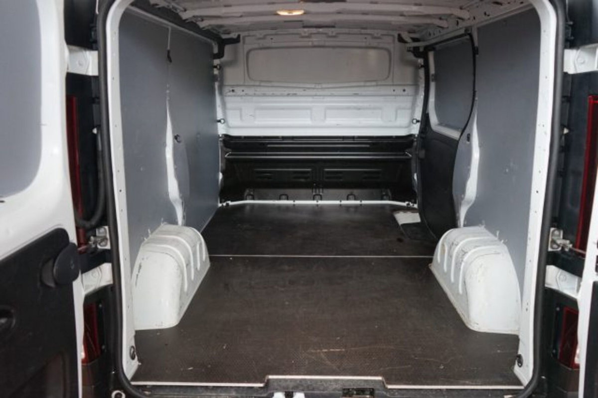 Renault Trafic Furgone T27 2.0 dCi 110CV PC-TN Furgone Ice Plus (14)