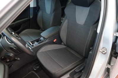 Skoda Octavia Station Wagon 2.0 TDI EVO SCR DSG Wagon Executive (13)