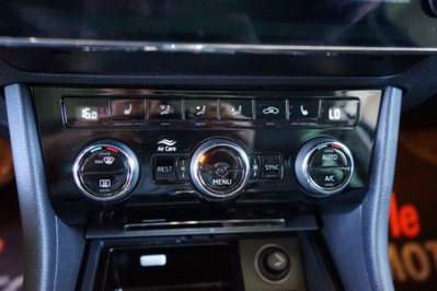 Skoda Superb Station Wagon 2.0 TDI EVO 122 CV SCR DSG Wagon Executive (13)