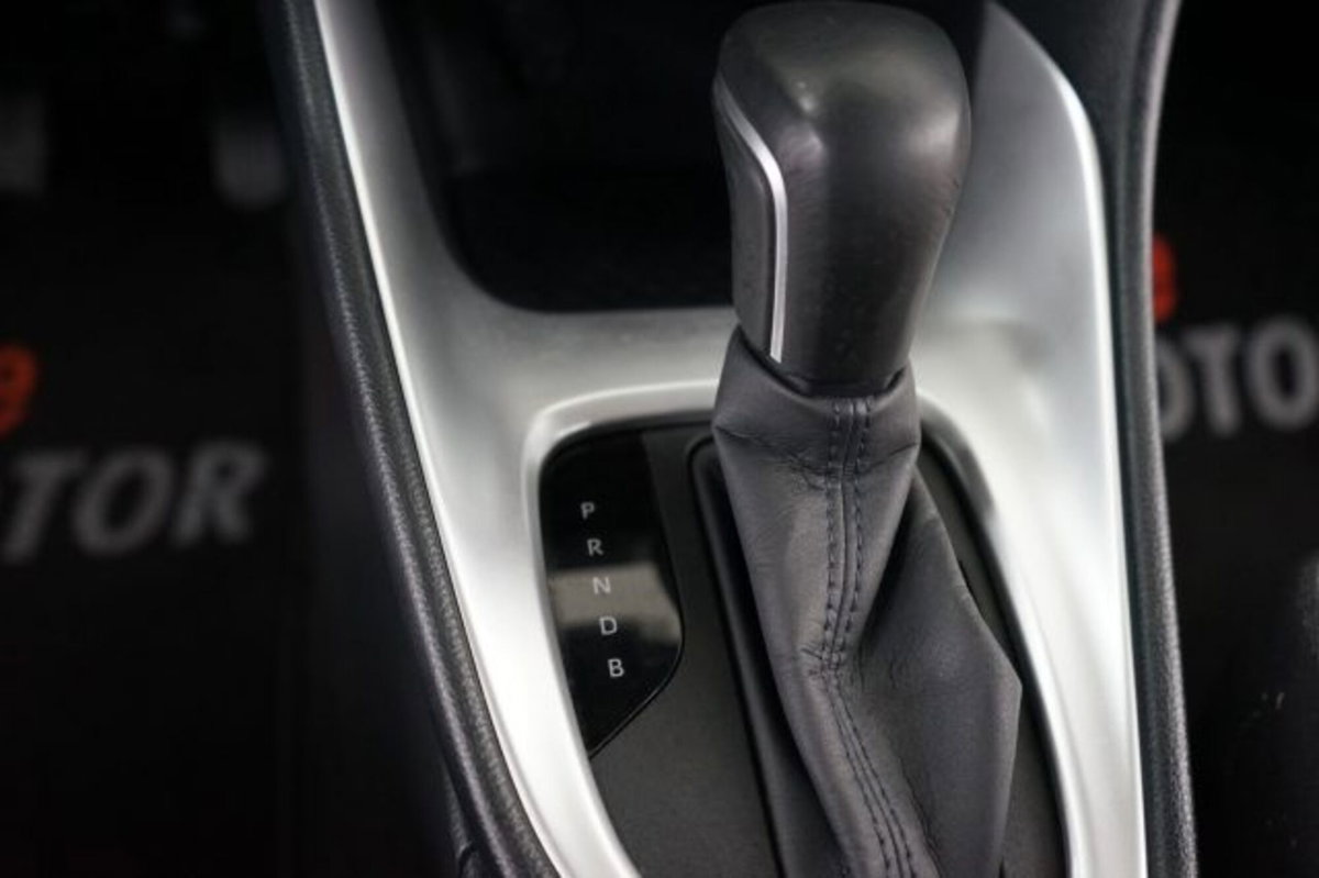 Toyota Yaris Cross 1.5 Hybrid 5p. E-CVT Premiere (7)