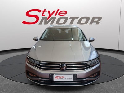 Volkswagen Passat Variant 2.0 TDI SCR EVO DSG Business usata