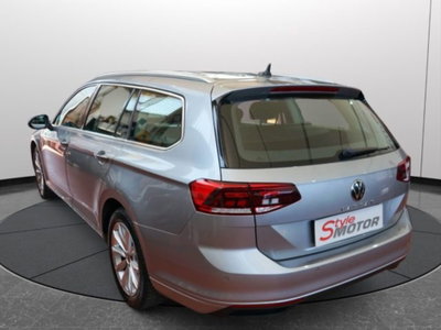 Volkswagen Passat Variant 2.0 TDI SCR EVO DSG Business (17)