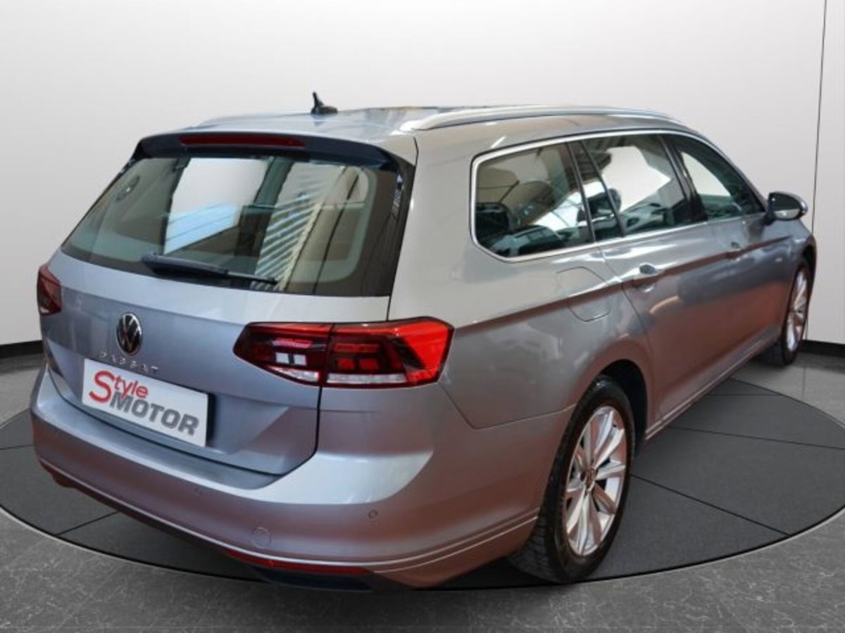 Volkswagen Passat Variant 2.0 TDI SCR EVO DSG Business (4)