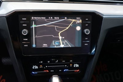 Volkswagen Passat Variant 2.0 TDI SCR EVO DSG Business (8)