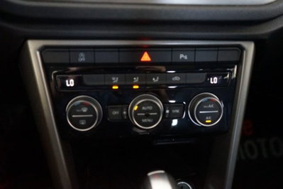 Volkswagen T-Roc 2.0 TDI SCR 150 CV DSG 4MOTION Business BlueMot. Tech. (11)