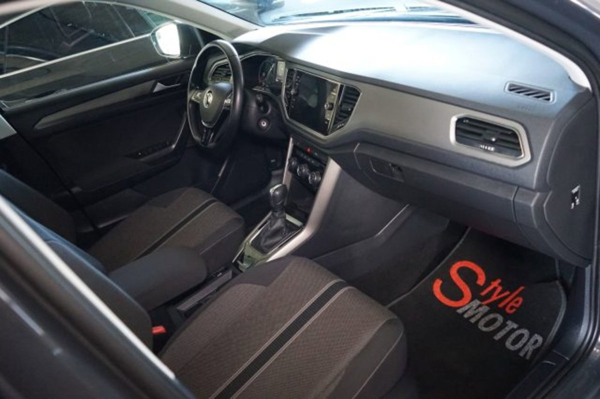 Volkswagen T-Roc 2.0 TDI SCR 150 CV DSG 4MOTION Business BlueMot. Tech. (14)