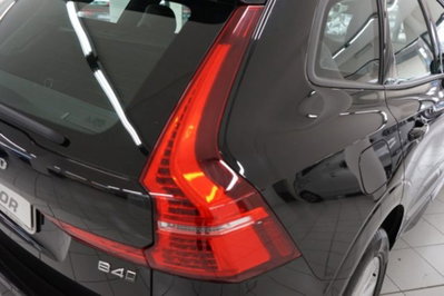 Volvo XC60 B4 (d) AWD automatico Core N1 (10)