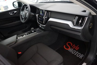 Volvo XC60 B4 (d) AWD automatico Core N1 (16)