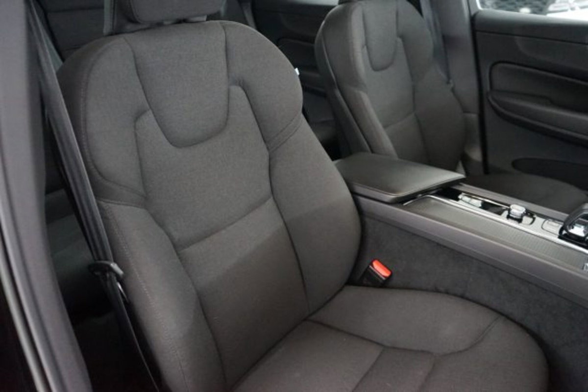 Volvo XC60 B4 (d) AWD automatico Core N1 (18)