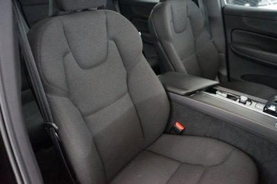 Volvo XC60 B4 (d) AWD automatico Core N1 (18)