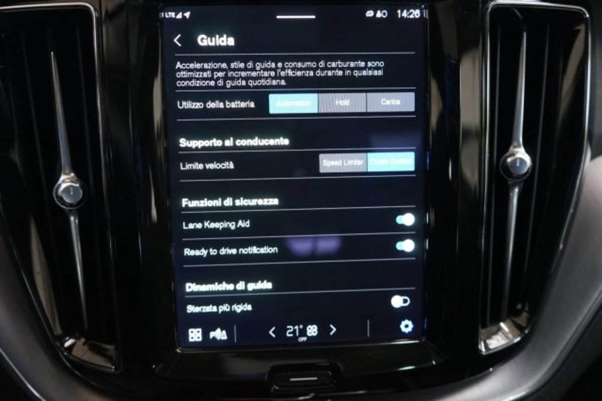 Volvo XC60 T6 Recharge AWD Plug-in Hybrid Inscription (10)