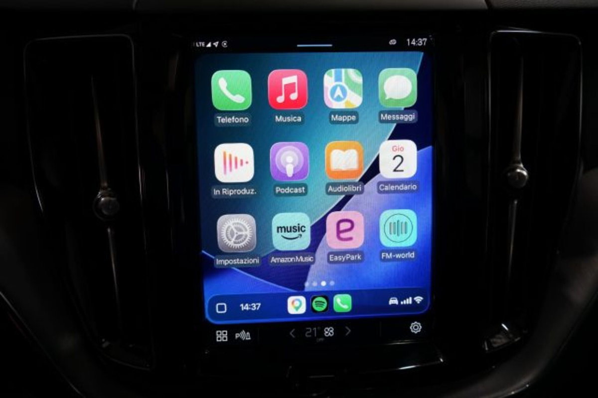 Volvo XC60 T6 Recharge AWD Plug-in Hybrid Inscription (11)