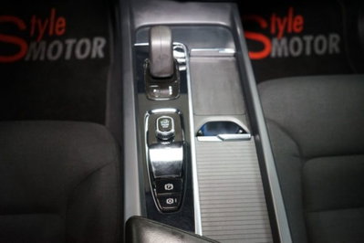 Volvo XC60 T6 Recharge AWD Plug-in Hybrid Inscription (7)