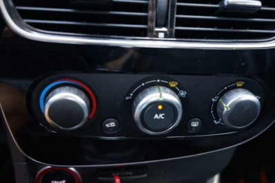 Renault Clio dCi 8V 75CV Start&Stop 5 porte Energy Zen (13)