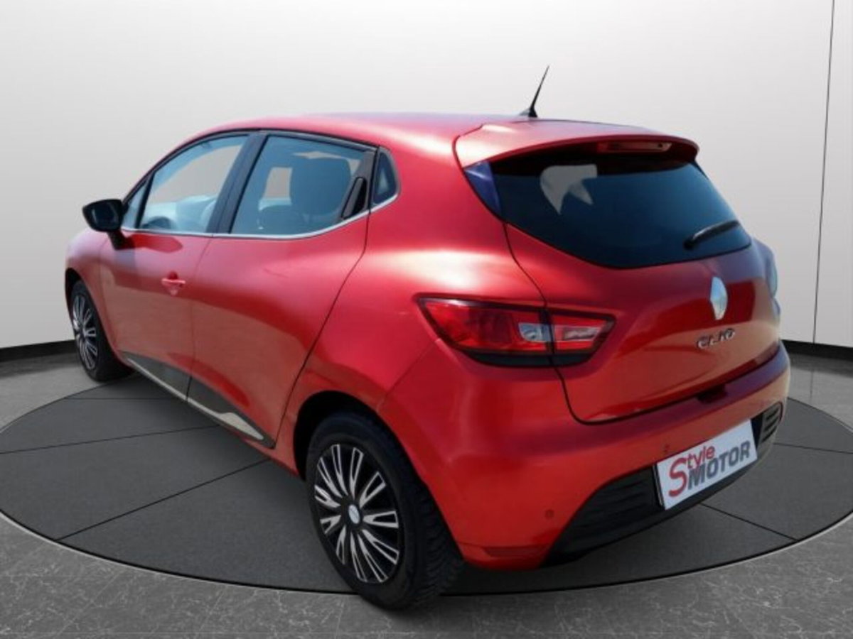 Renault Clio dCi 8V 75CV Start&Stop 5 porte Energy Zen (3)