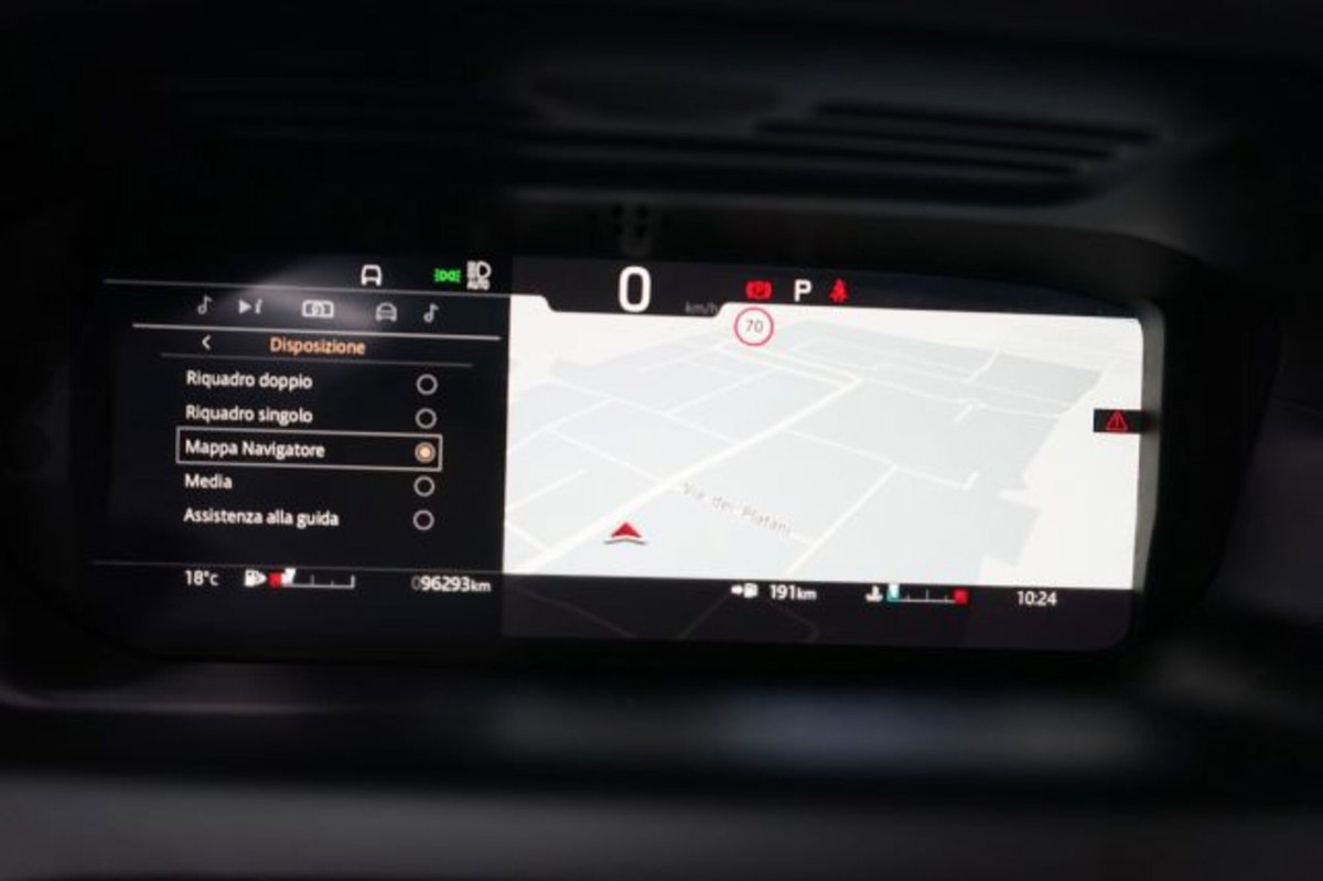Land Rover Discovery Sport 2.0 TD4 204 CV AWD Auto R-Dynamic HSE (9)