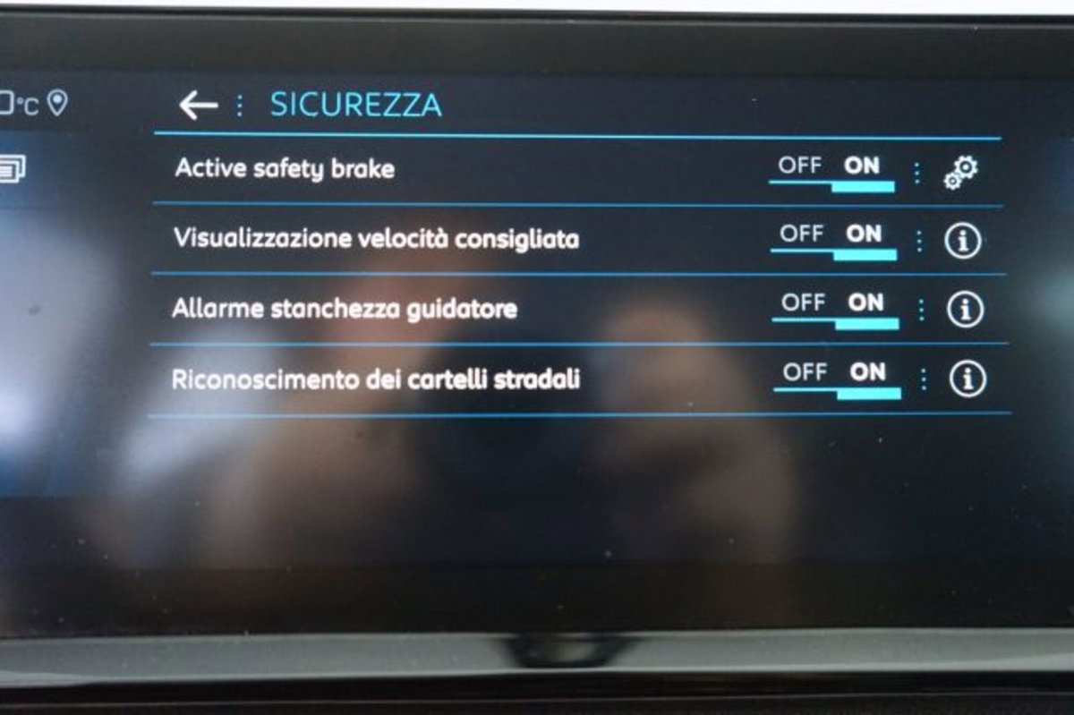 Peugeot 5008 BlueHDi 130 S&S EAT8 Active Business (11)