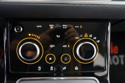 Land Rover Range Rover Evoque 2.0D I4 150CV AWD Business Edition (11)