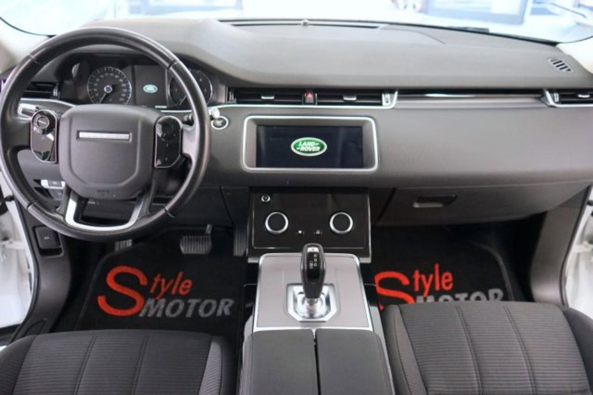 Land Rover Range Rover Evoque 2.0D I4 150CV AWD Business Edition (5)