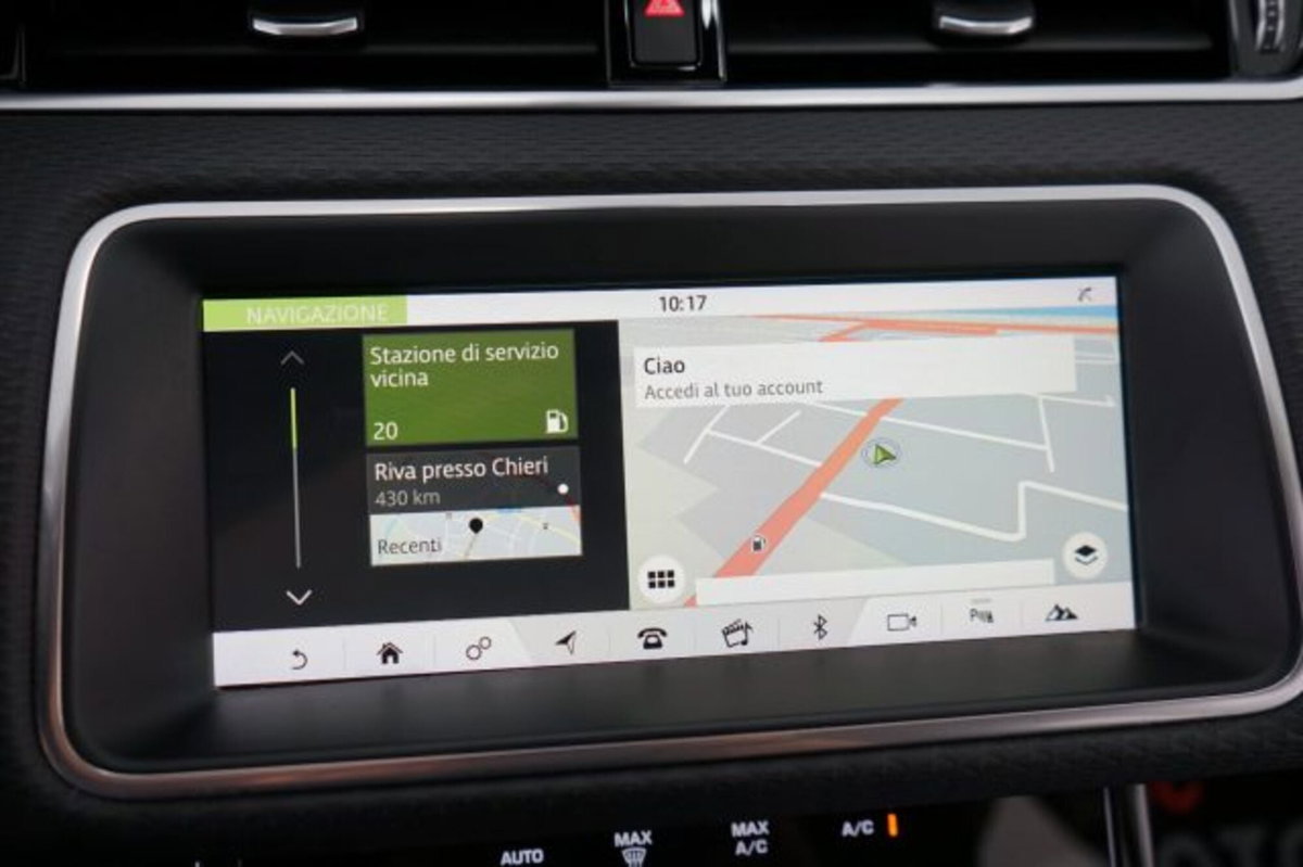 Land Rover Range Rover Evoque 2.0D I4 150CV AWD Business Edition (6)