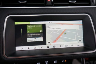 Land Rover Range Rover Evoque 2.0D I4 150CV AWD Business Edition (6)
