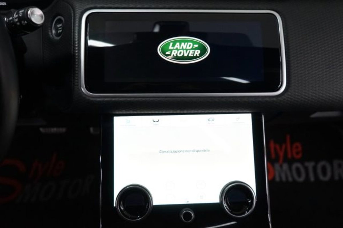 Land Rover Range Rover Velar 2.0D I4 180 CV R-Dynamic S (8)