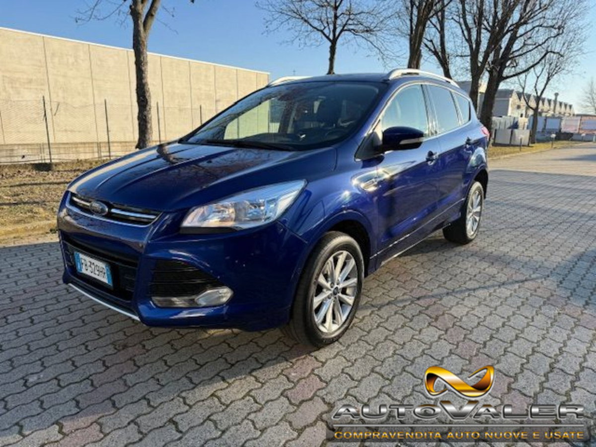 Ford Kuga 2.0 TDCI 150 CV S&S 4WD Titanium (3)