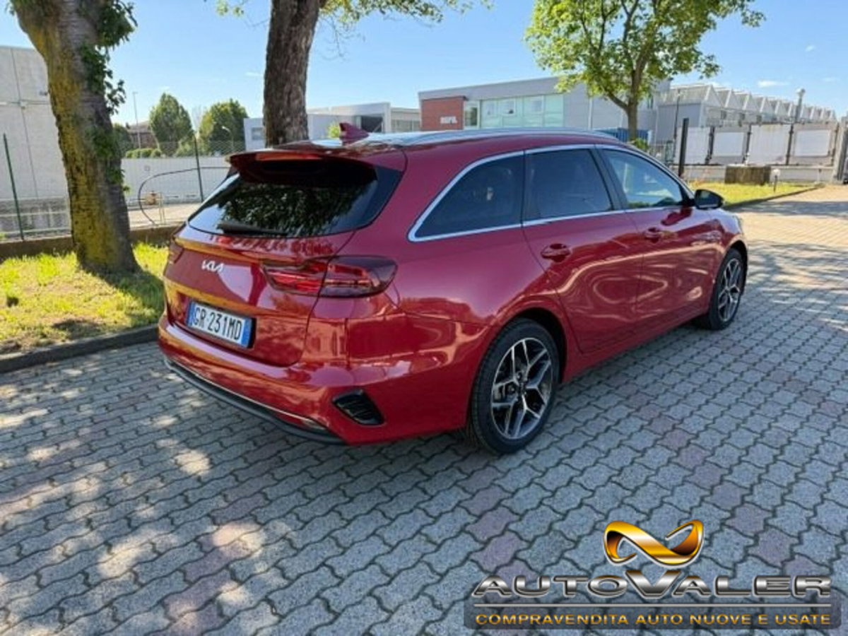 Kia Ceed Sport Wagon 1.6 CRDi 136 CV MHEV SW Business (4)