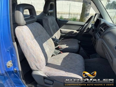 Suzuki Jimny 1.3i 16V cat 4WD JLX (12)