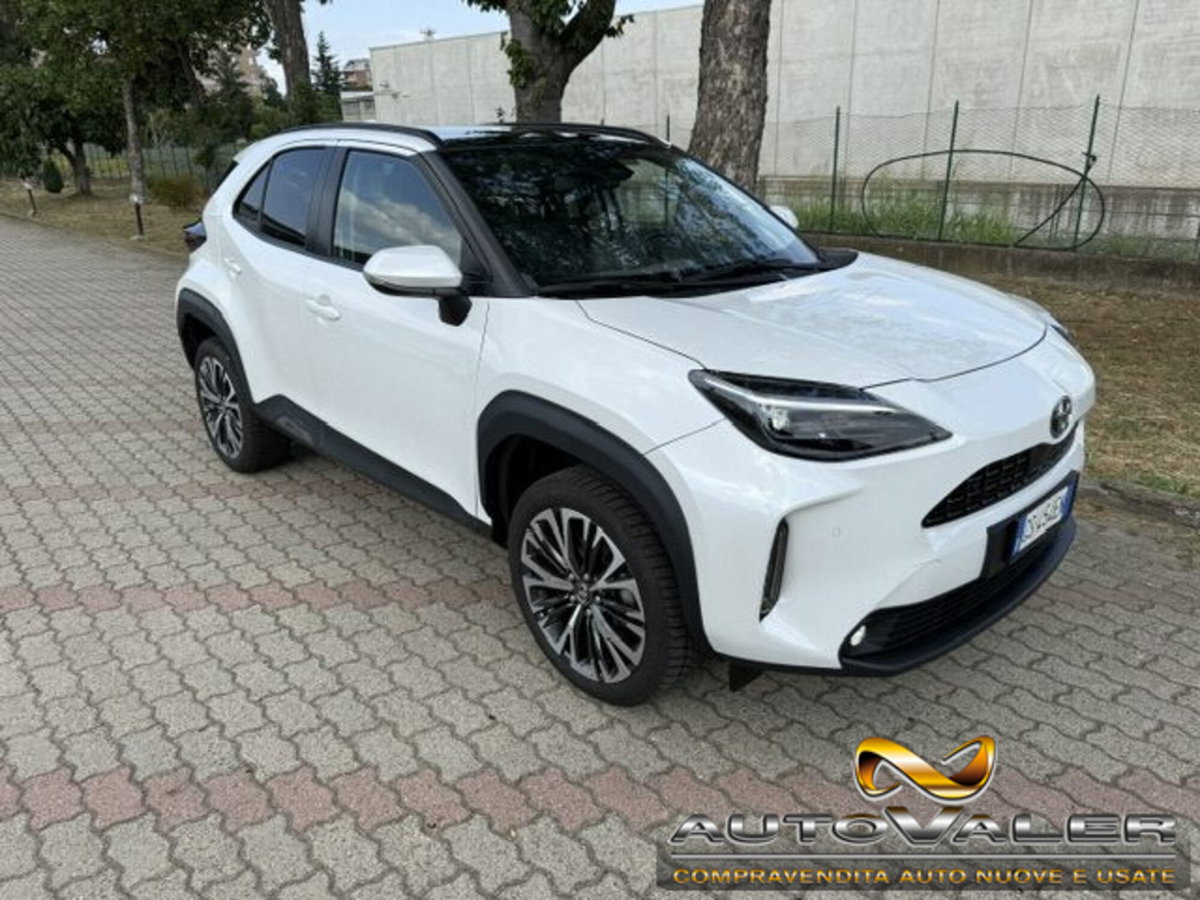 Toyota Yaris Cross 1.5h GR Sport Black Sky fwd 116cv e-cvt (3)