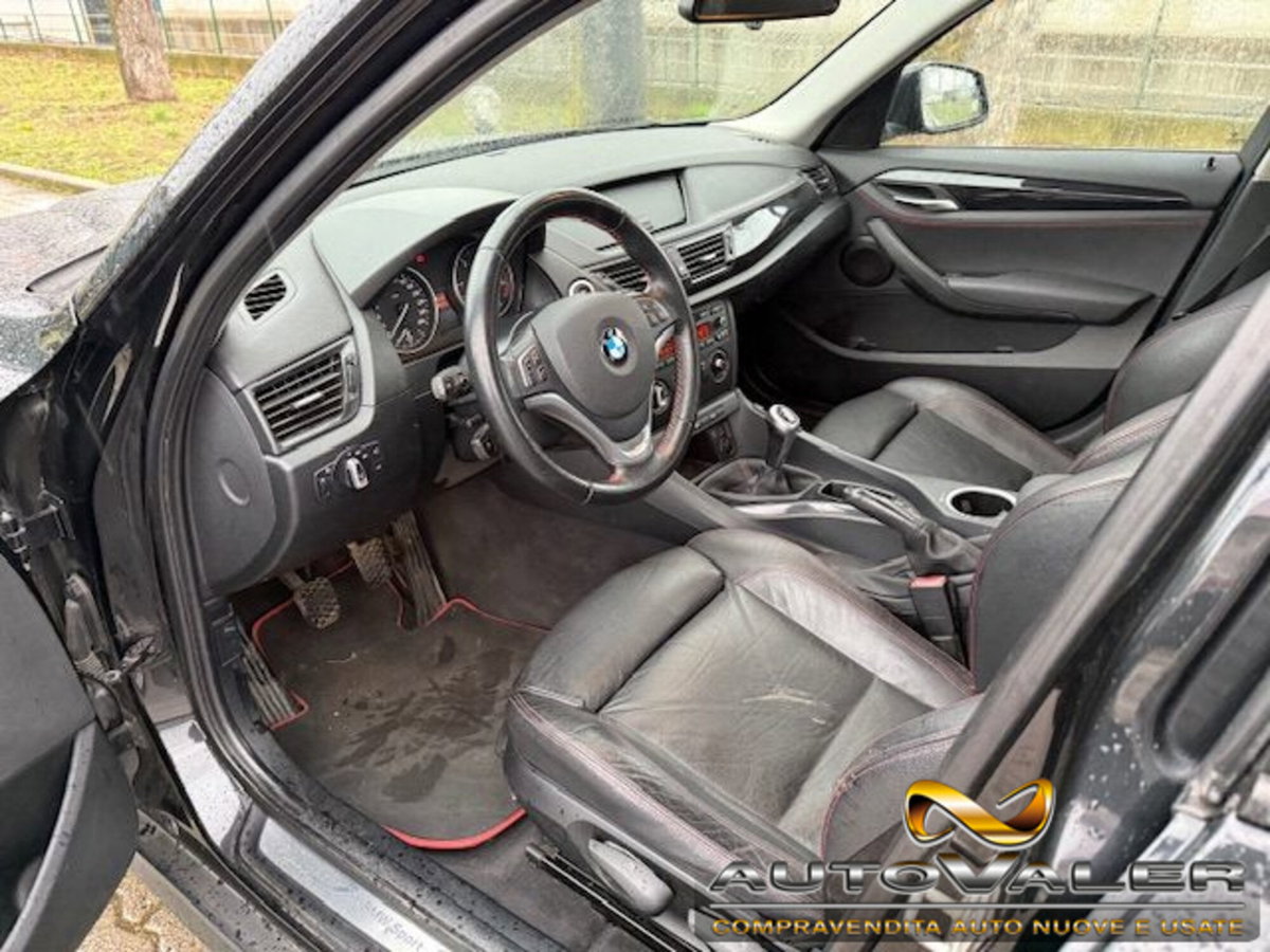 BMW X1 sDrive16d Sport Line (9)