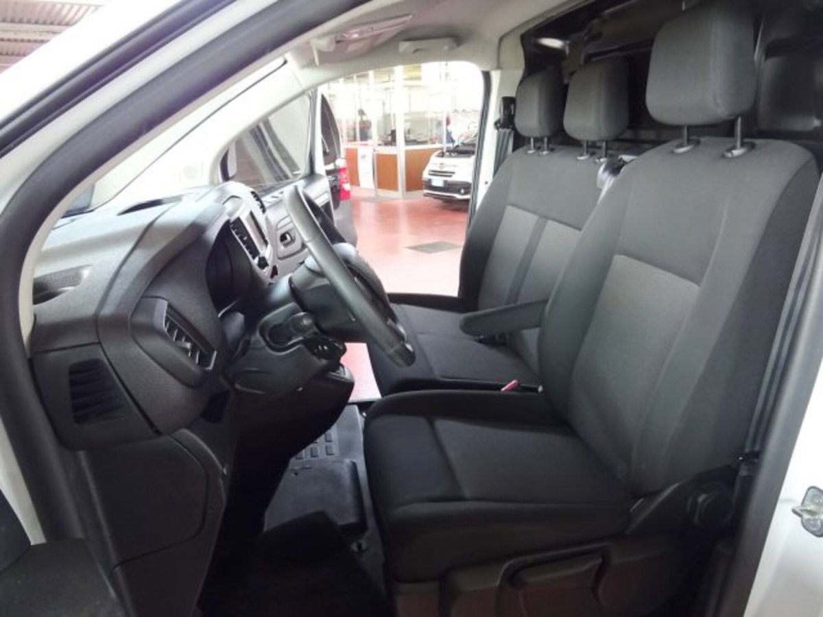 Fiat Scudo Furgone 2.0 BlueHDi 145CV AT8 PL-TN Furgone Lounge (10)