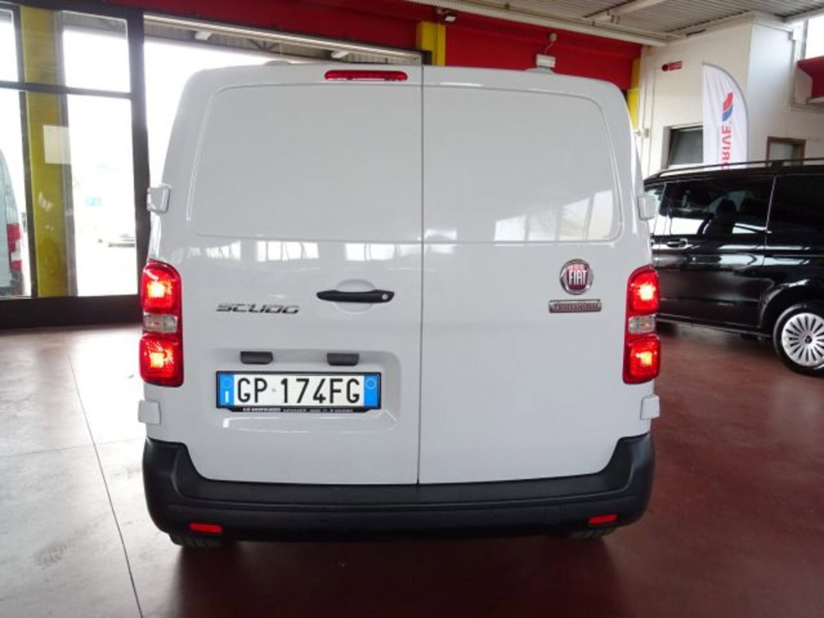 Fiat Scudo Furgone 2.0 BlueHDi 145CV AT8 PL-TN Furgone Lounge (6)