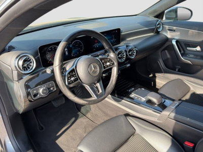 Mercedes-Benz CLA Shooting Brake 200 d Automatic Shooting Brake Executive (9)