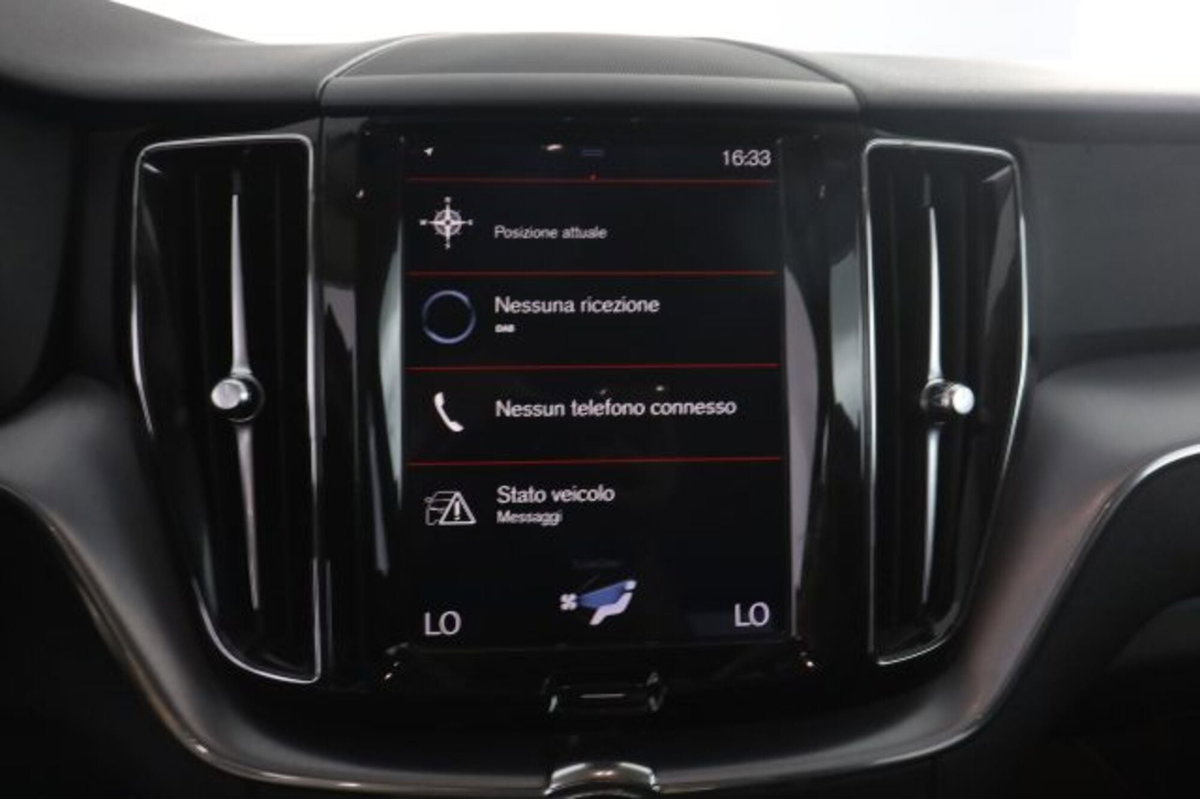 Volvo XC60 B4 (d) AWD Geartronic Business Plus (11)