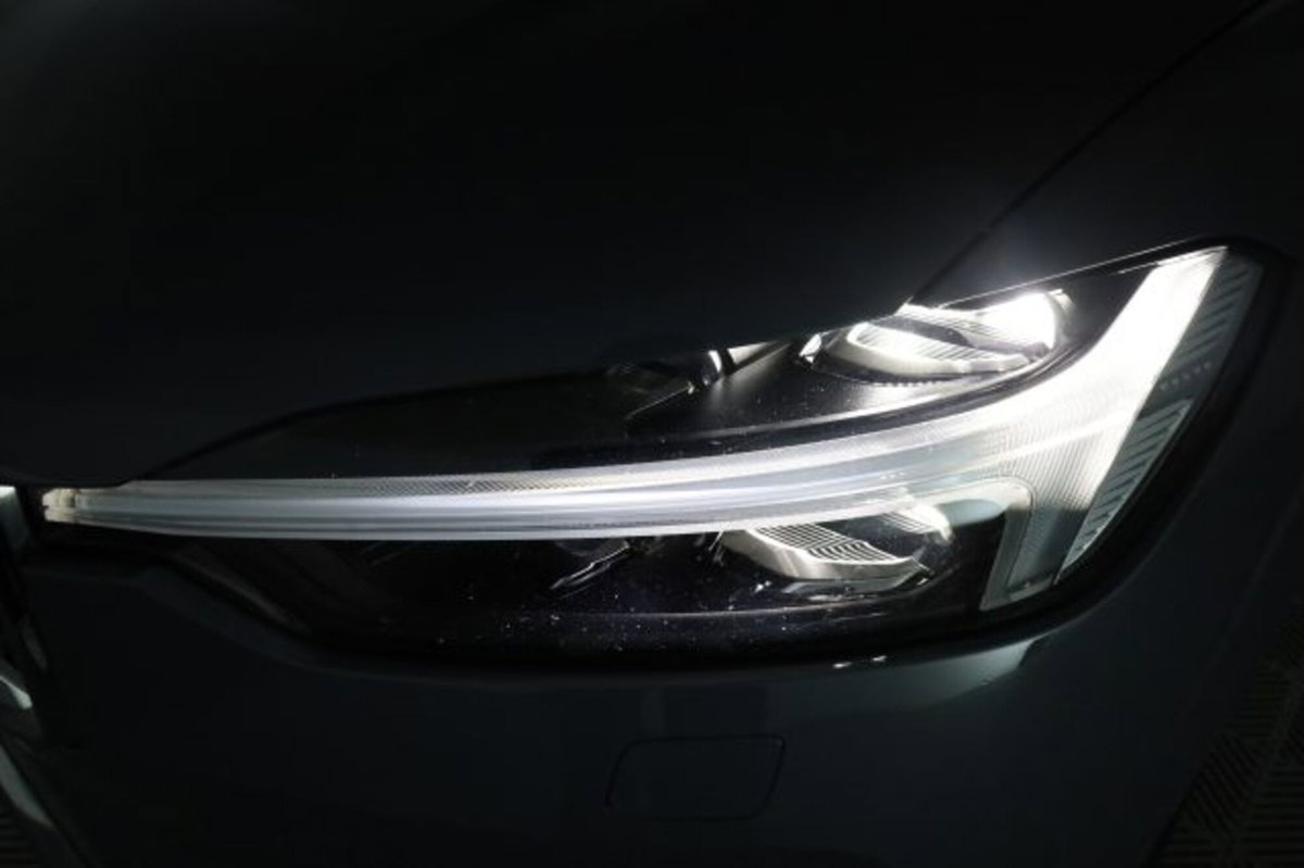 Volvo XC60 B4 Geartronic Momentum (9)