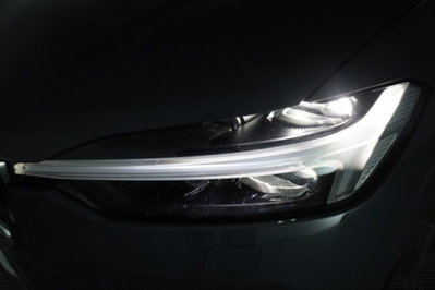 Volvo XC60 B4 Geartronic Momentum (9)