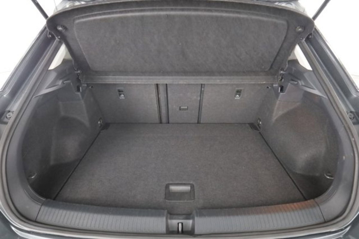 Volkswagen T-Roc 1.5 tsi Life dsg (6)