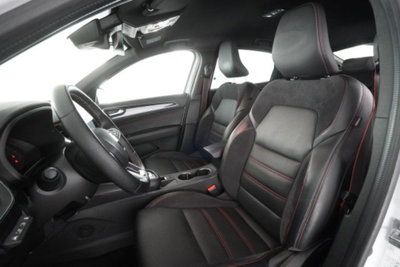 Renault Arkana E-Tech 145 CV R.S. Line (10)
