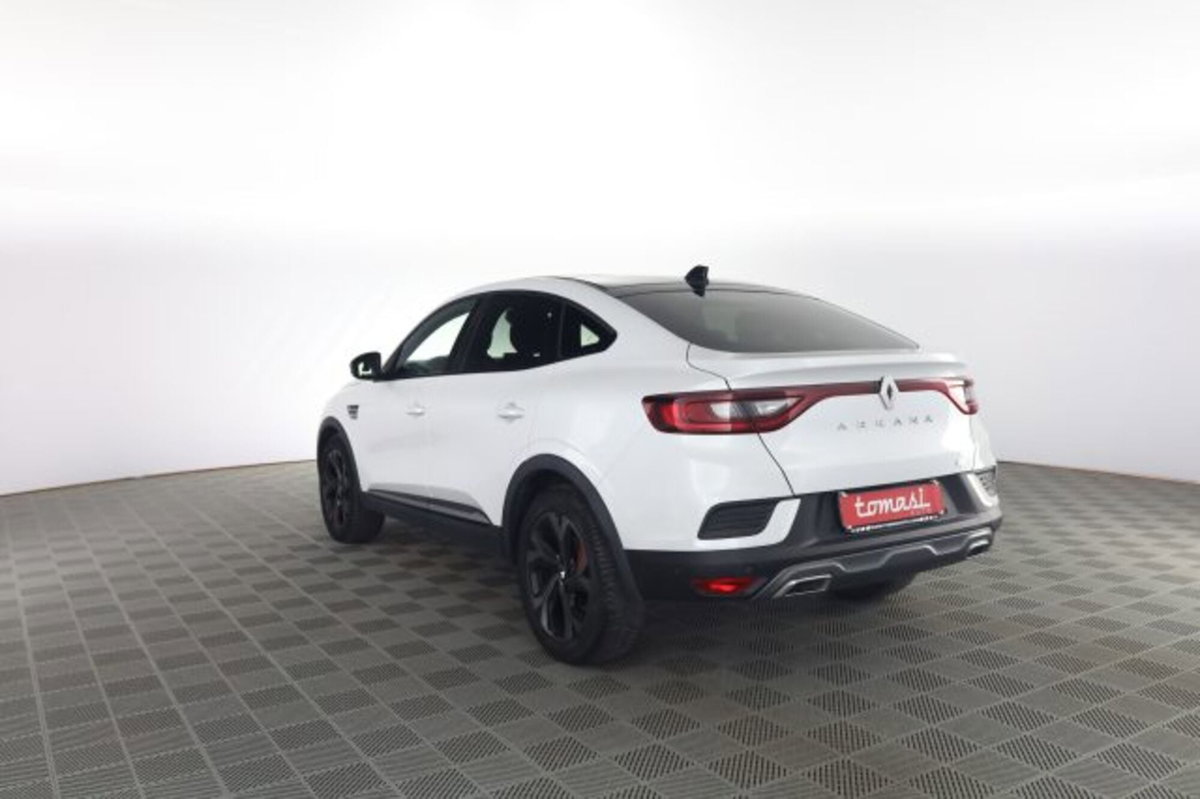 Renault Arkana E-Tech 145 CV R.S. Line (6)