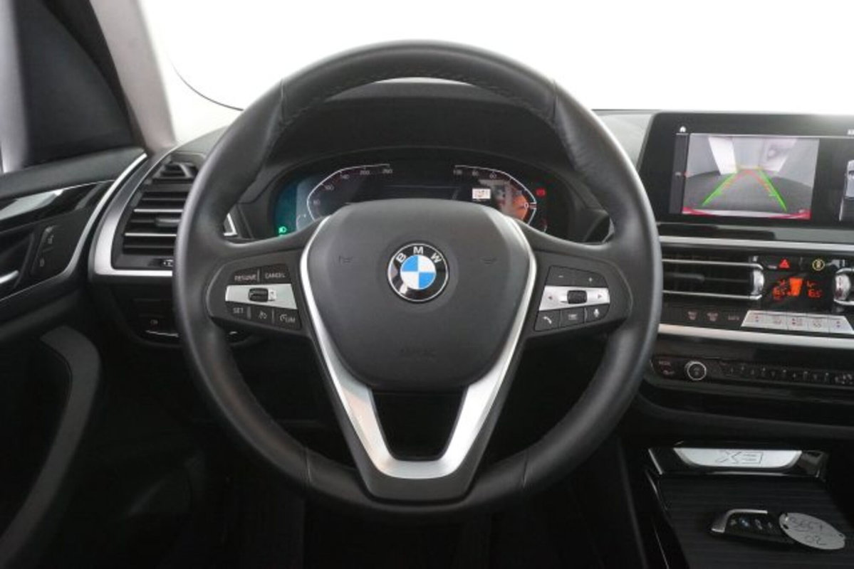 BMW X3 sDrive18d 48V Msport (5)